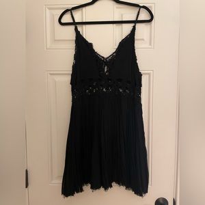 FREE PEOPLE DRESS SIZE SMALL